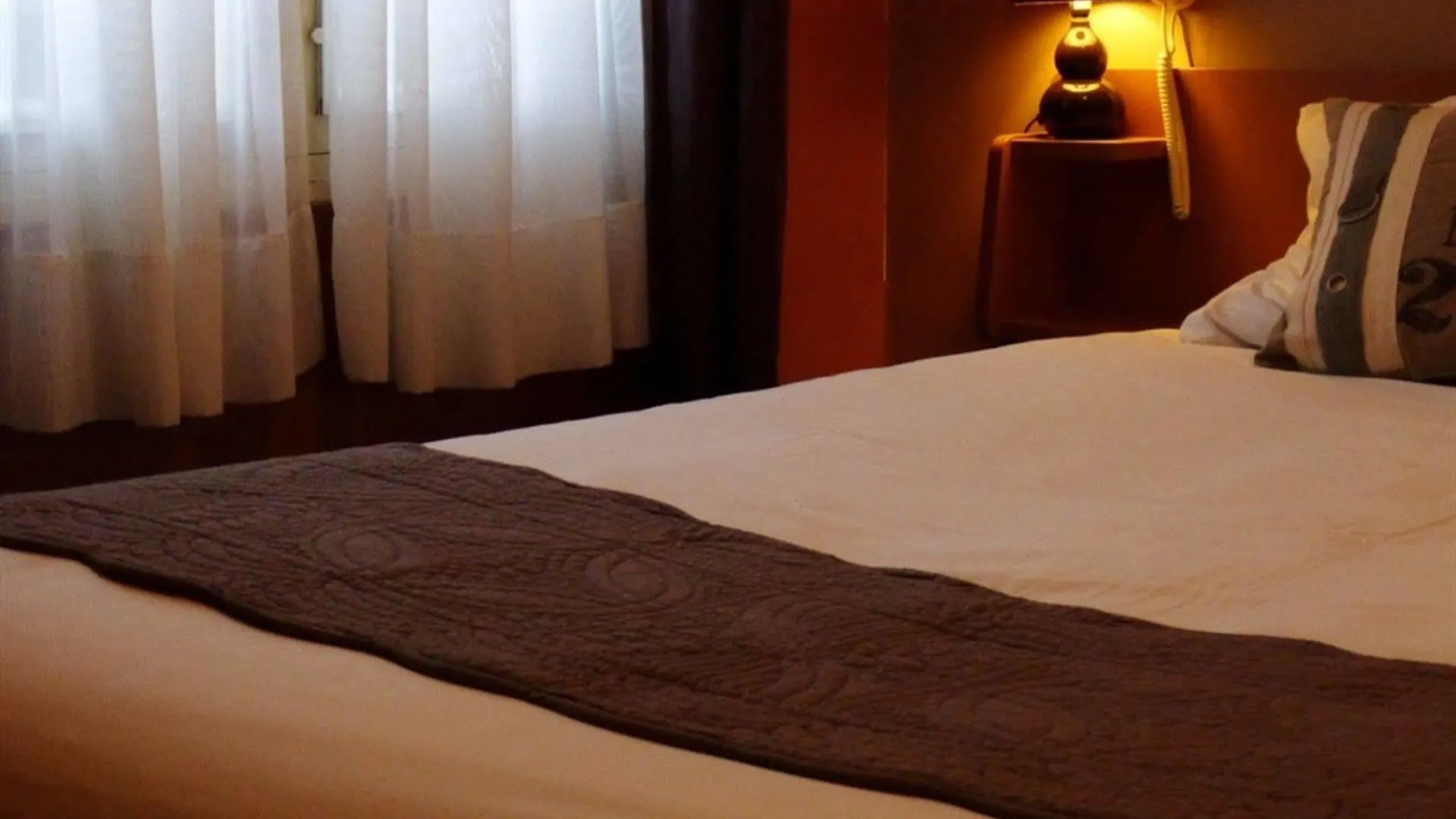 ** Hotel Hôtel Restaurant des Grottes du Pech Merle Cabrerets France