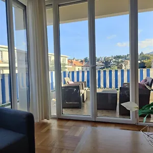 grand-appartement-terrasse-parking.fr-provencehotel.com/